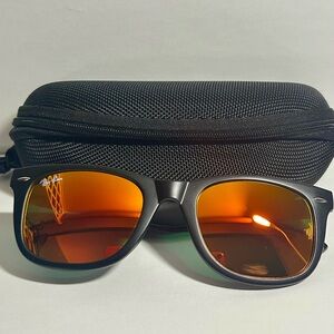 Ray-Ban Wayfarer Sunglasses – Black Frame w/ Orange Mirror Lenses + Case Unisex